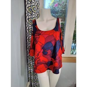 Peter Nygard Shoulderless Top